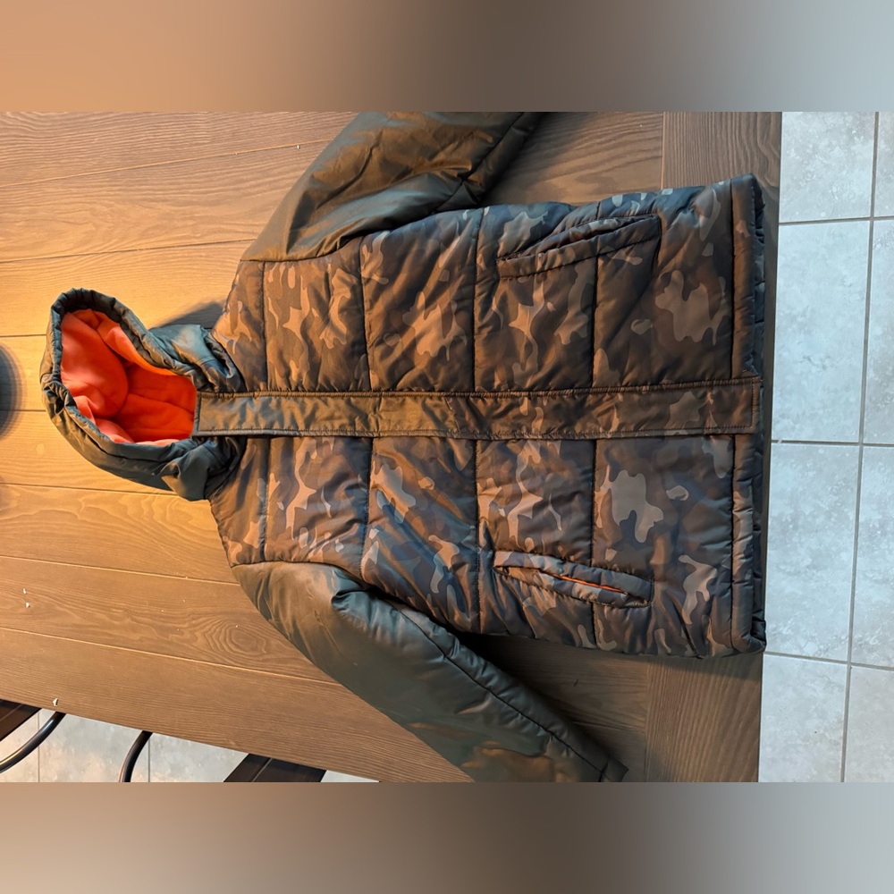 Rothschild camo puffer size 14
